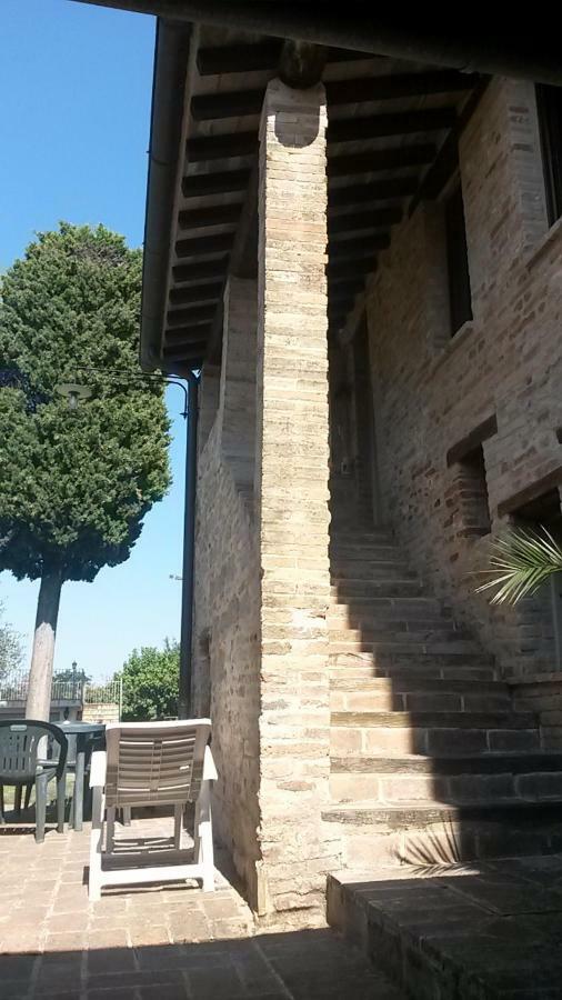 Mombaroccio Il Poggioヴィラ エクステリア 写真